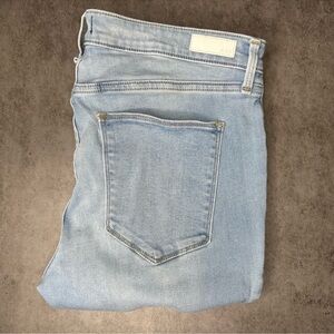 Abercrombie Harper Low Rise Legging Jeans